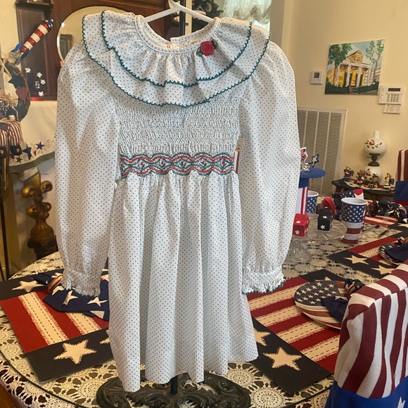 Polly Flinders Other - Vintage Polly Flinders Girls Smocked Dress size 4